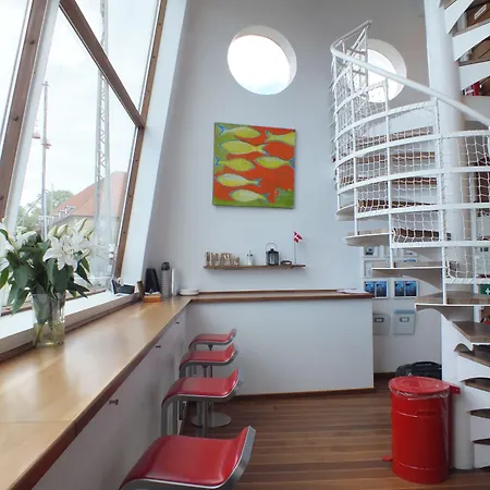 Cph生活酒店 船屋
