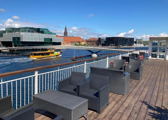 Ботель Cph Living 3*