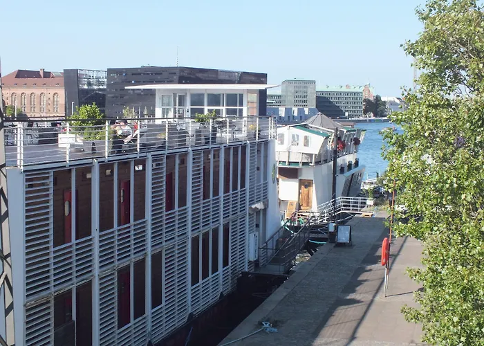 Cph Living Ботель Копенгаген