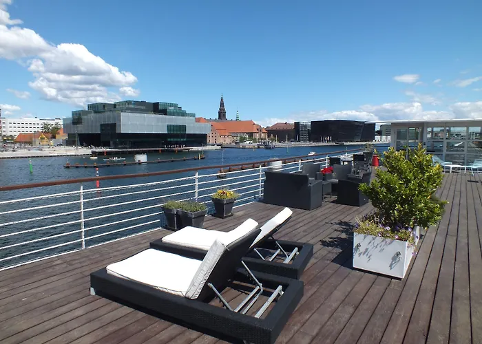 Cph Living Ботель Копенгаген