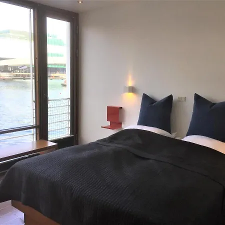 Botel Cph Living 3*