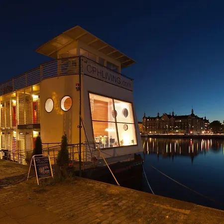 Botel Cph Living 3*