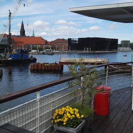 Botel Cph Living 3*