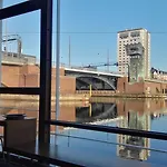 Cph Living Úszó hotel 3*