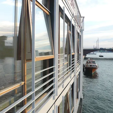 Cph Living Båthotell